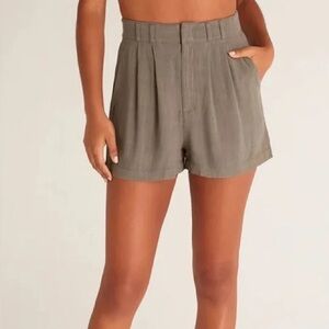 Evereve High Waist Khaki Shorts in olive green